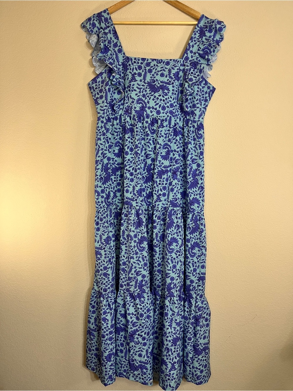 Smith & Quinn April Blue Floral Ruffle Tiered Midi Dress SZ L